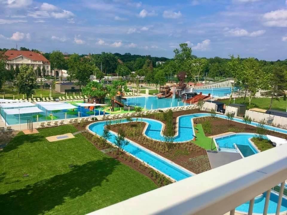 Ruben Apartman City Center Debrecen Exterior photo