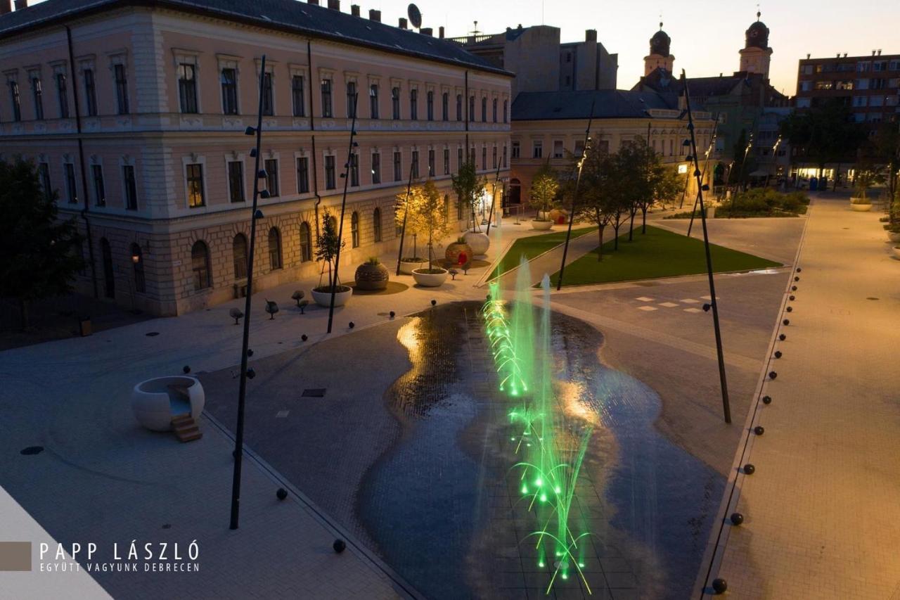 Ruben Apartman City Center Debrecen Exterior photo